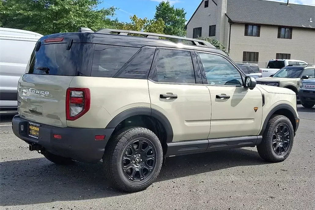 2025 Ford Bronco Sport Badlands photo 1