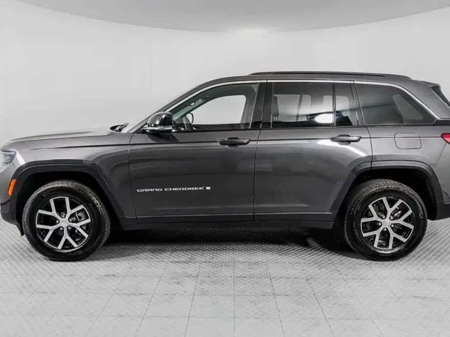 2024 Jeep Grand Cherokee Limited photo 1