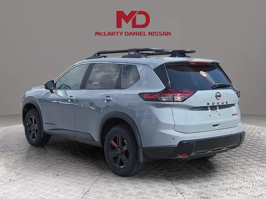 2026 Nissan Rogue SV photo 1