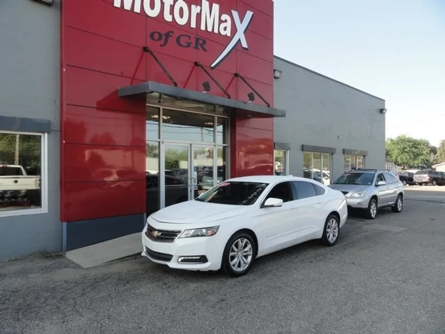 2019 Chevrolet Impala 1LT photo 1