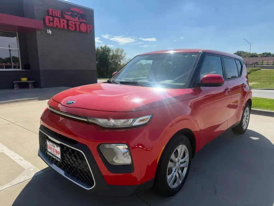 2020 Kia Soul LX photo 1