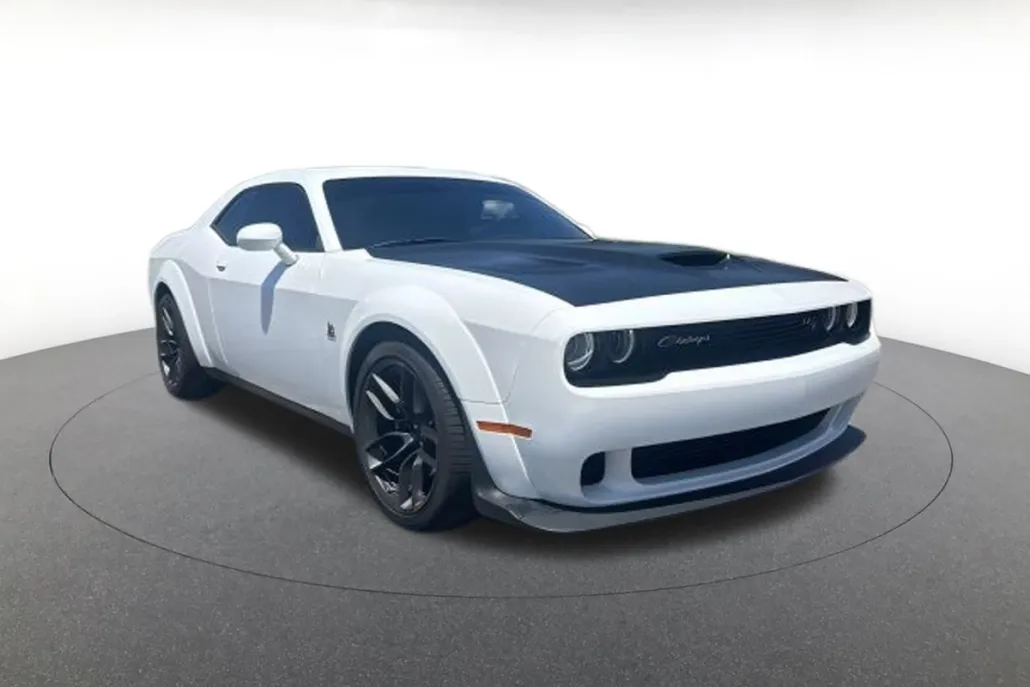 2023 Dodge Challenger R/T Scat Pack Widebody photo 1