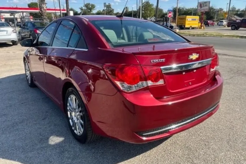 2014 Chevrolet Cruze photo 1