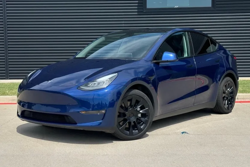 2021 Tesla Model Y Long Range photo 1