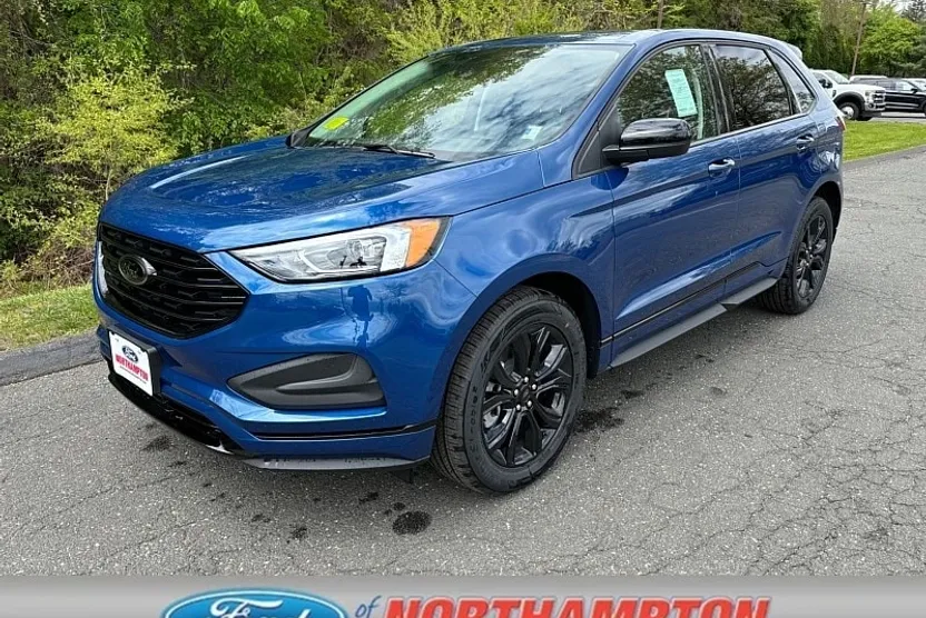 2024 Ford Edge SE photo 1