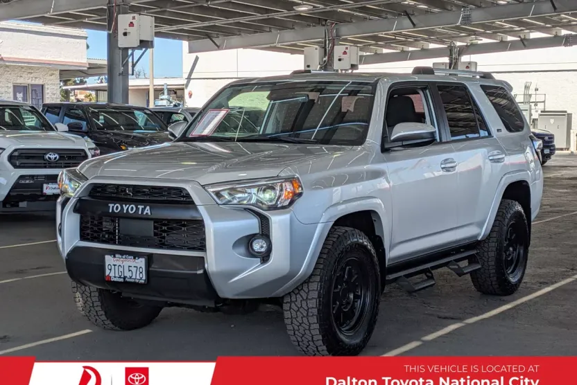 2023 Toyota 4Runner SR5 photo 1