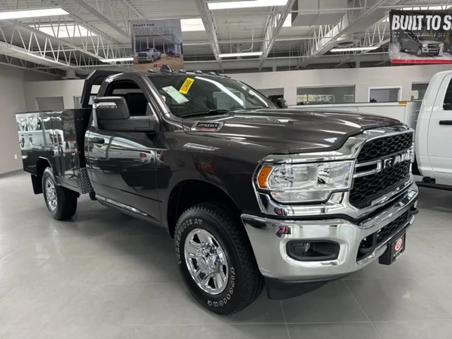 2023 Ram 2500 Tradesman photo 1