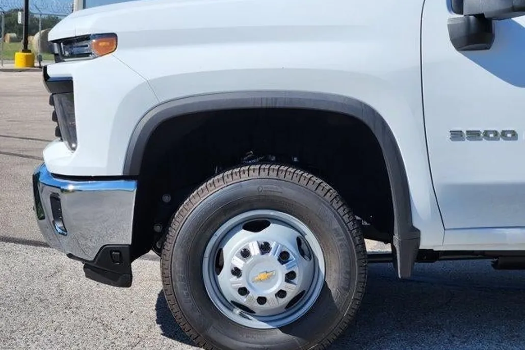 2025 Chevrolet Silverado 3500HD Work Truck photo 1