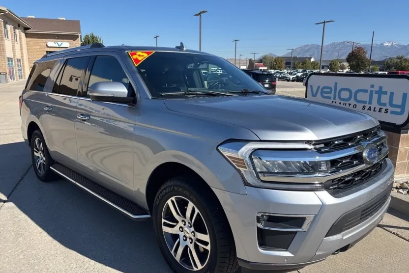 2023 Ford Expedition MAX Limited photo 1