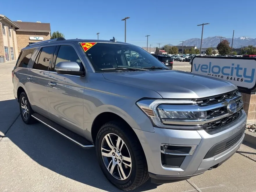 2023 Ford Expedition MAX Limited photo 1