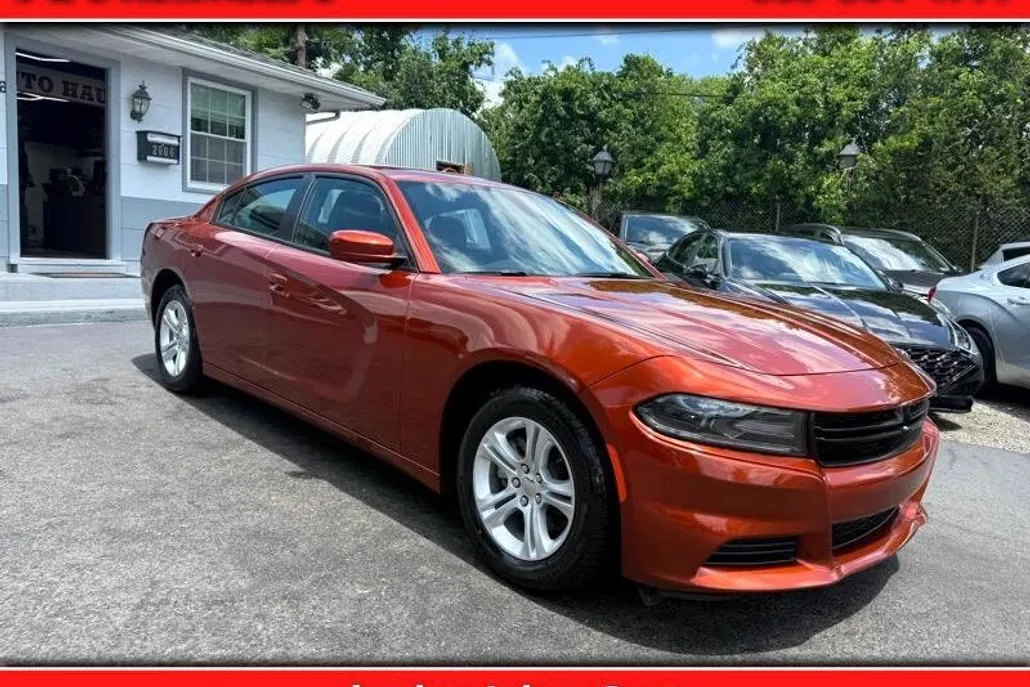 2021 Dodge Charger SXT photo 1