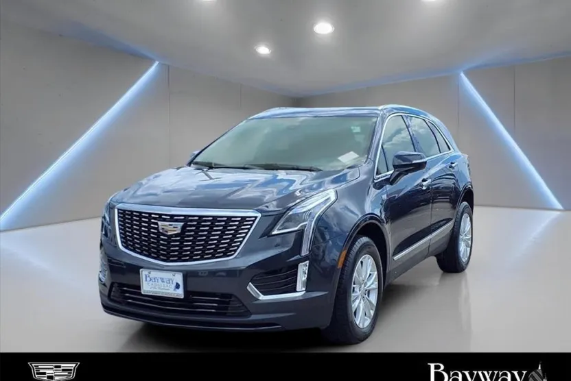 2023 Cadillac XT5 Luxury photo 1