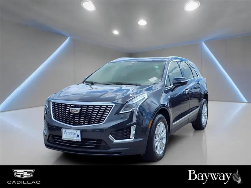 2023 Cadillac XT5 Luxury photo 1