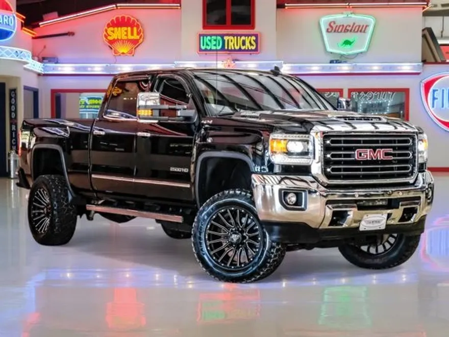 2019 Gmc Sierra HD SLT photo 1