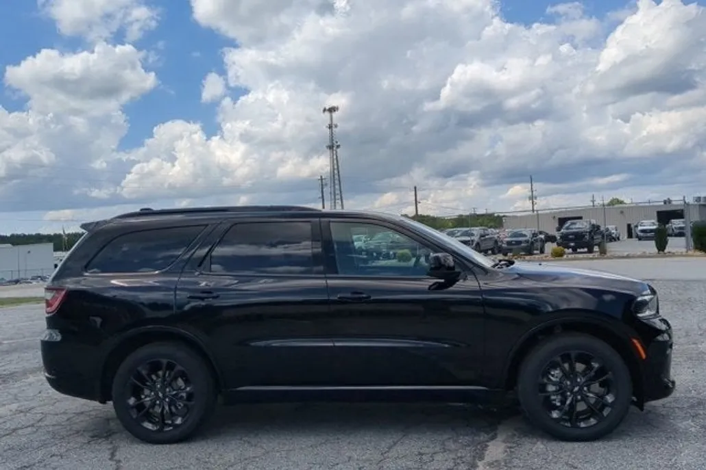 2025 Dodge Durango GT photo 1