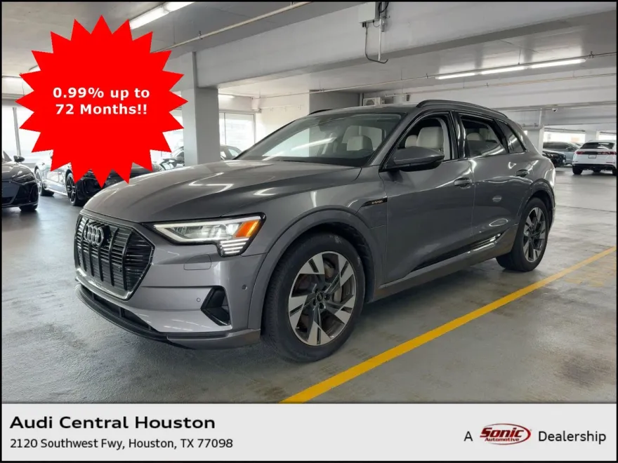 2023 Audi e-tron Premium photo 1
