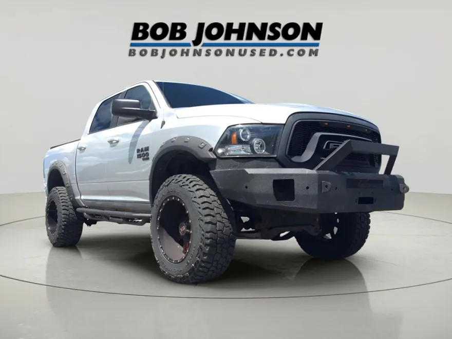 2019 Ram 1500 Classic SLT photo 1