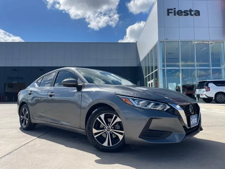 2023 Nissan Sentra SV photo 1
