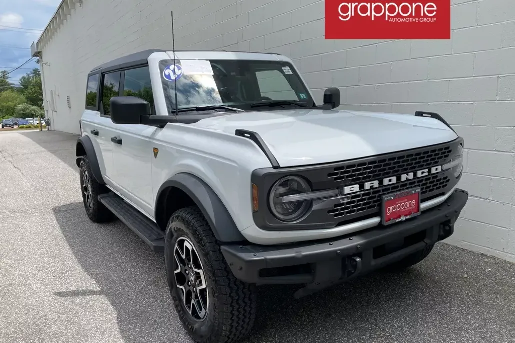 2022 Ford Bronco Badlands photo 1