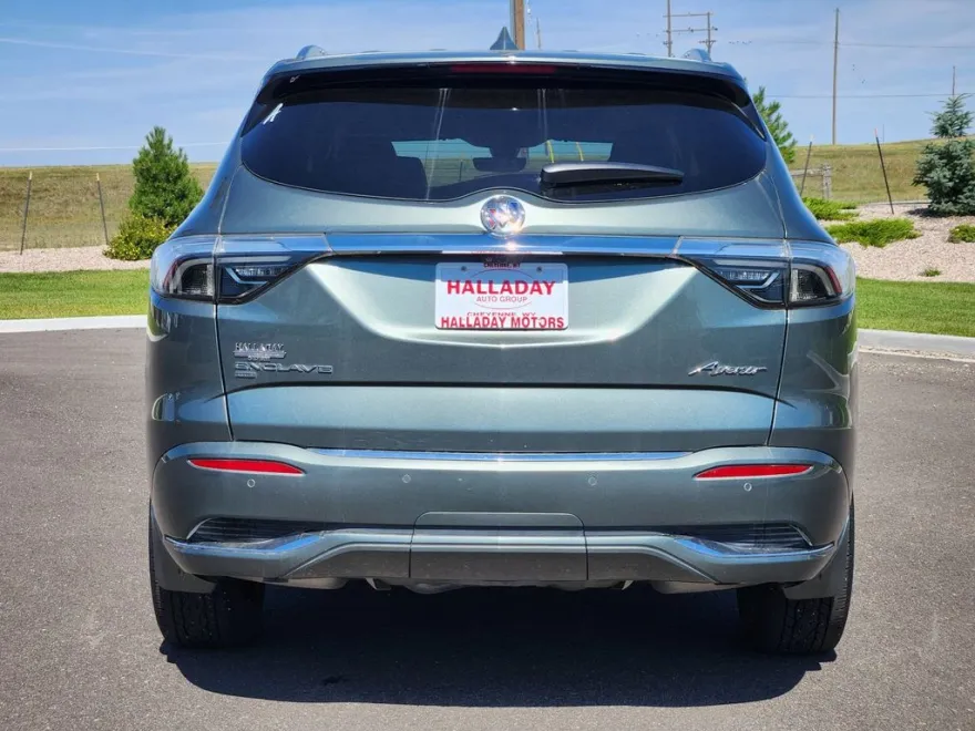 2023 Buick Enclave Avenir photo 1