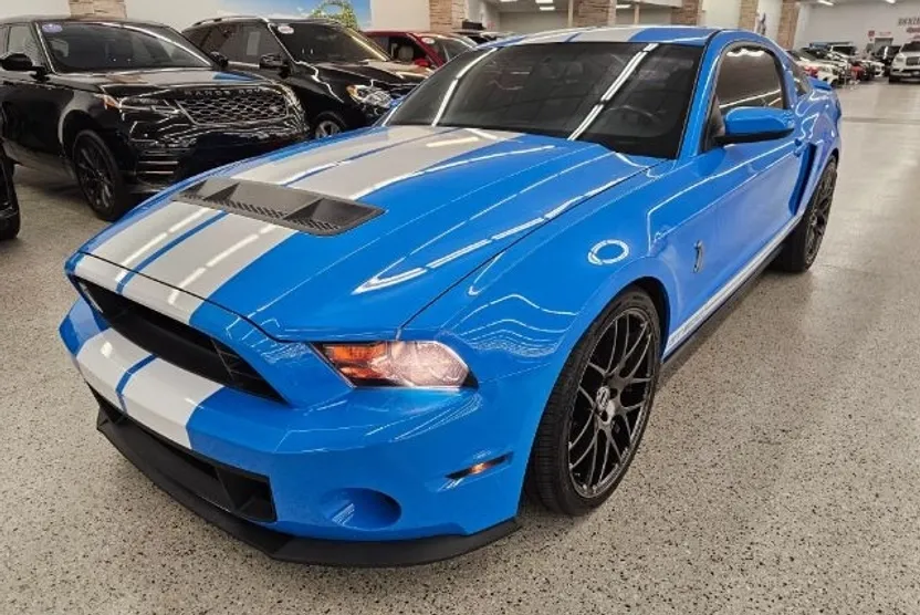 2010 Ford Mustang Shelby GT500 photo 1