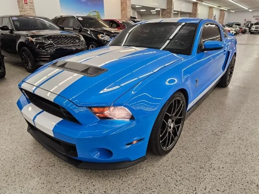 2010 Ford Mustang Shelby GT500 photo 1