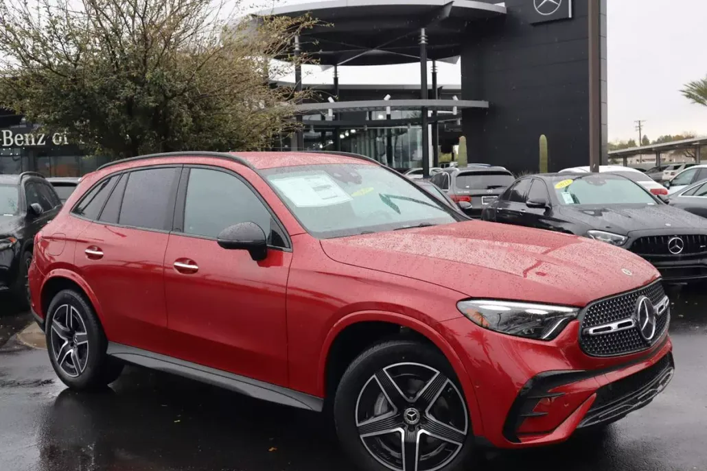 2025 Mercedes Benz GLC 300 4MATIC photo 1