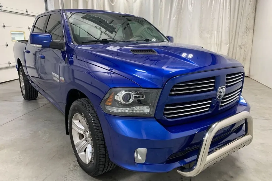 2016 Ram 1500 Sport photo 1