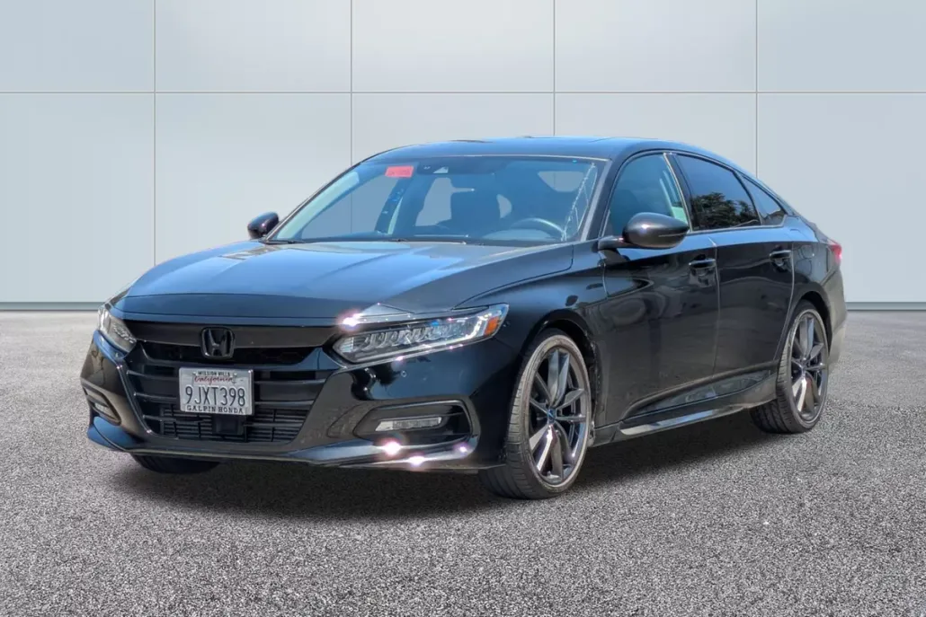 2018 Honda Accord Touring 2.0T photo 1