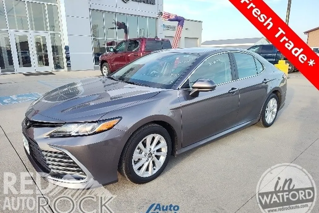2024 Toyota Camry LE photo 1