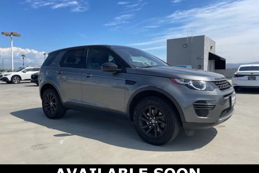 2019 Land Rover Discovery Sport SE photo 1