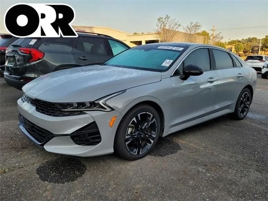 2023 Kia K5 GT-Line photo 1