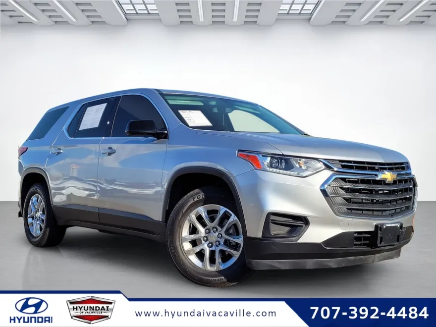 2019 Chevrolet Traverse LS photo 1