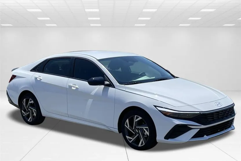 2025 Hyundai Elantra Hybrid SEL Sport photo 1