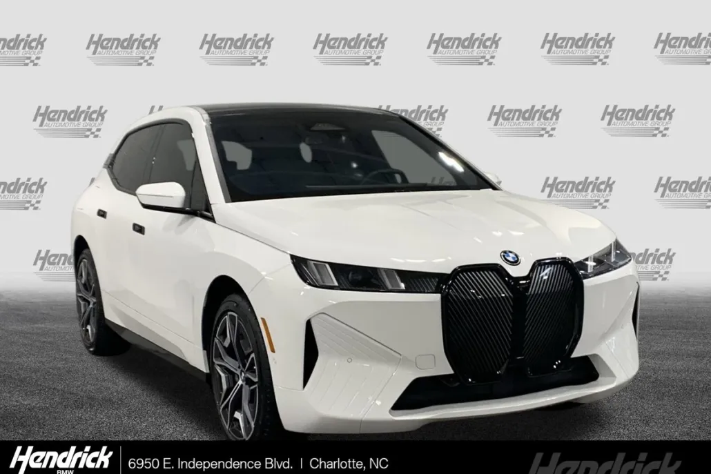 2026 Bmw iX photo 1