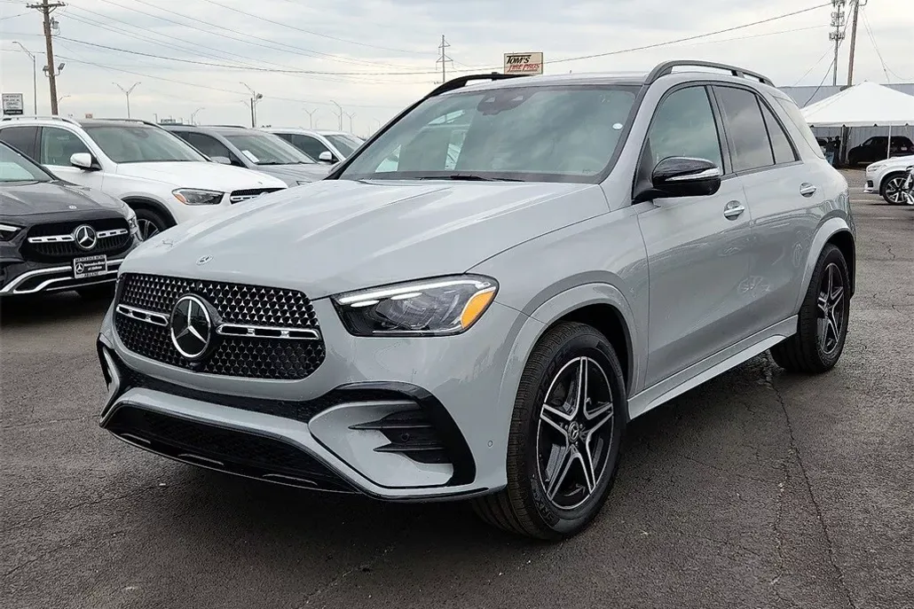 2025 Mercedes Benz GLE 450 4MATIC photo 1
