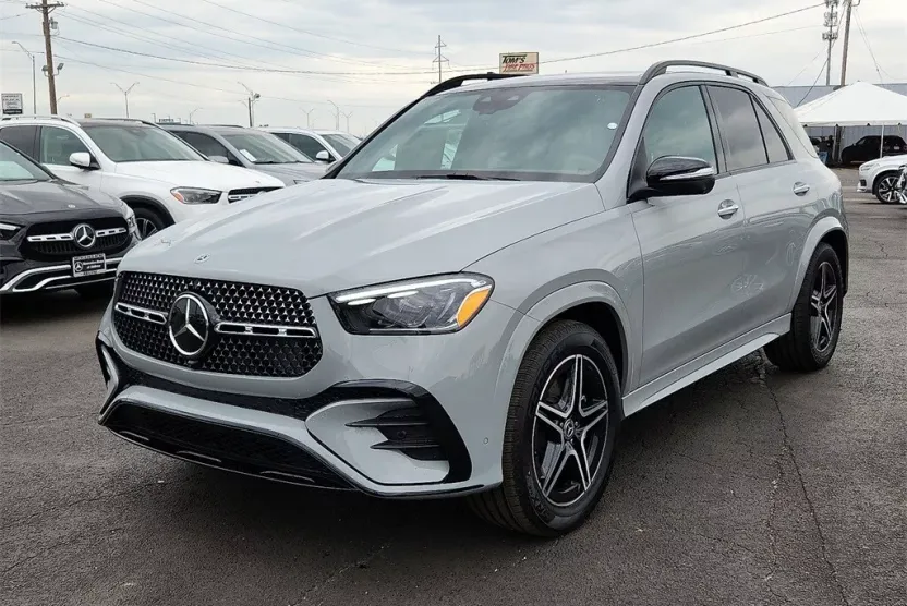 2025 Mercedes Benz GLE 450 4MATIC photo 1