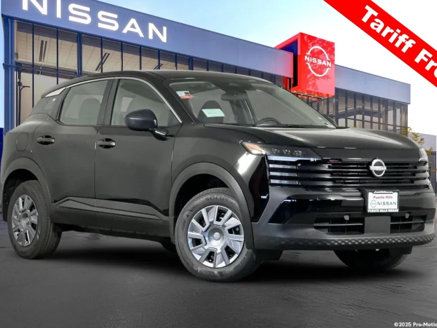 2025 Nissan Kicks S photo 1