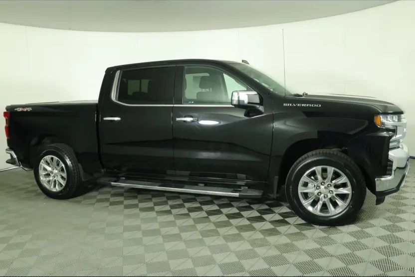 2020 Chevrolet Silverado 1500 LTZ photo 1