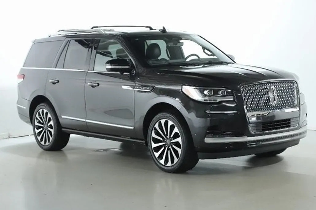 2023 Lincoln Navigator Reserve photo 1