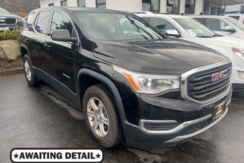 2017 Gmc Acadia SLE photo 1