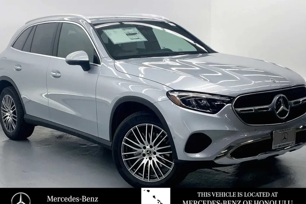 2026 Mercedes Benz GLC 300 photo 1