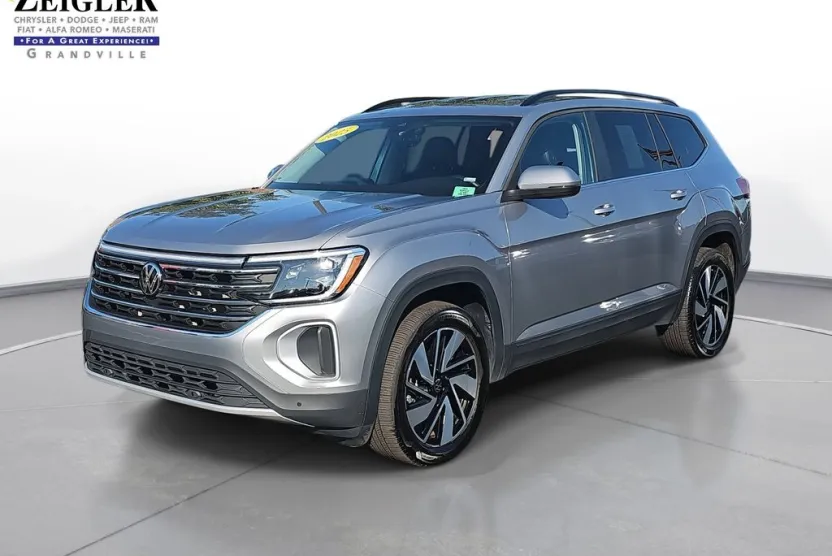 2025 Volkswagen Atlas SE Technology photo 1