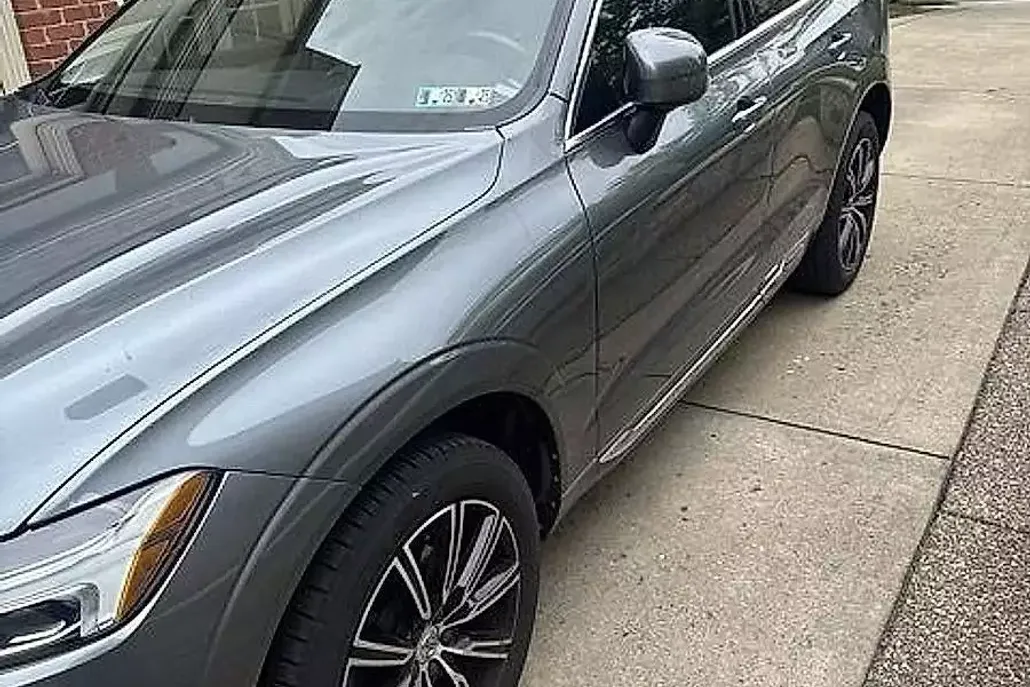 2020 Volvo XC60 T5 Inscription photo 1