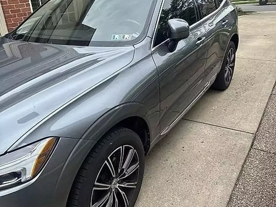 2020 Volvo XC60 T5 Inscription photo 1