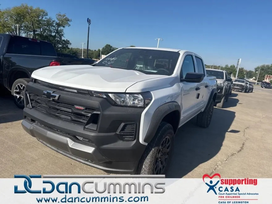 2026 Chevrolet Colorado Trail Boss photo 1