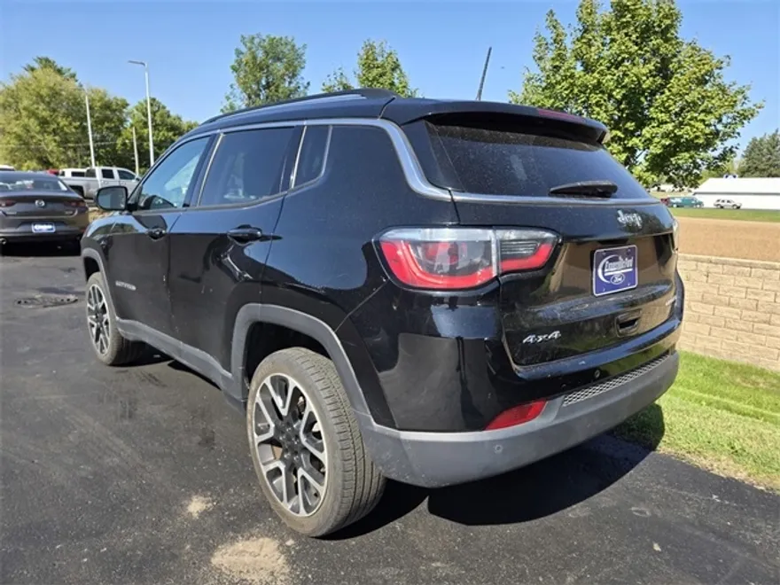 2018 Jeep Compass Limited photo 1