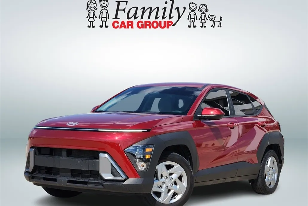2024 Hyundai Kona SE photo 1