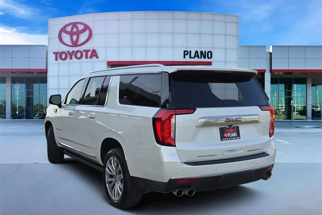 2024 Gmc Yukon XL Denali photo 1