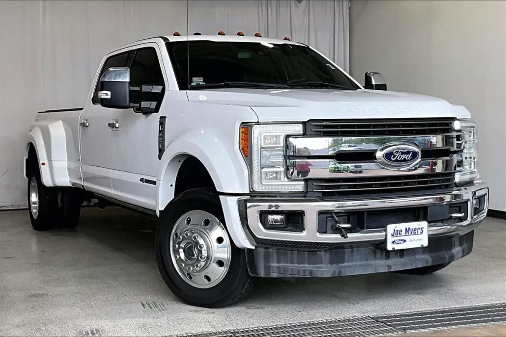 2017 Ford F-450 photo 1
